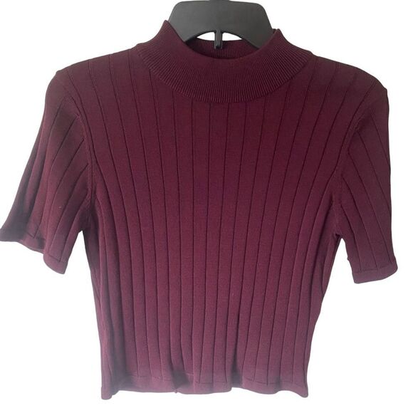 Forever 21 Burgundy Ribbed crop top women’s large with open back cut out - Picture 1 of 3